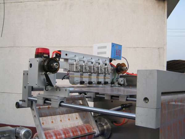 DLZ320-420系列自動連續真空(圖5)